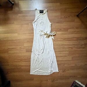 NWT Zoya Women's White Relaxed Summer Dress Sleeveless Upscale Casual Chic